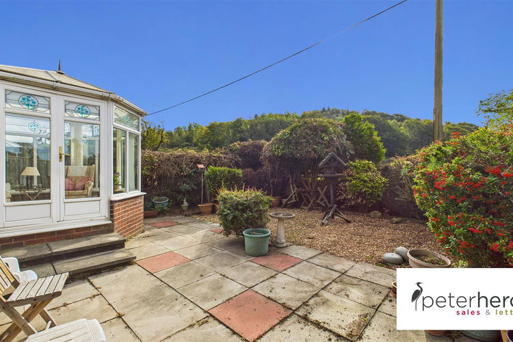 Outside - Picture 23 of 31