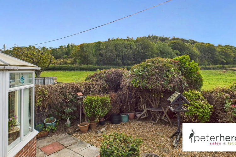 Outside - Picture 26 of 31