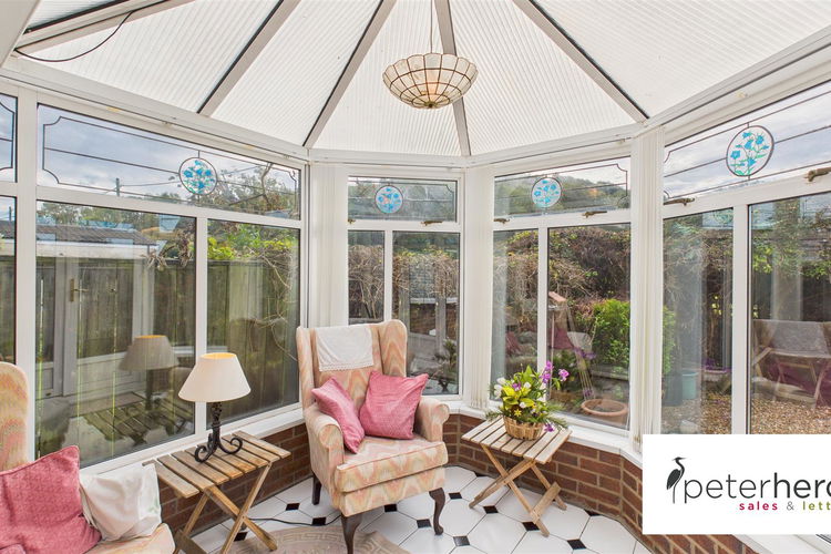 Conservatory - Picture 5 of 31