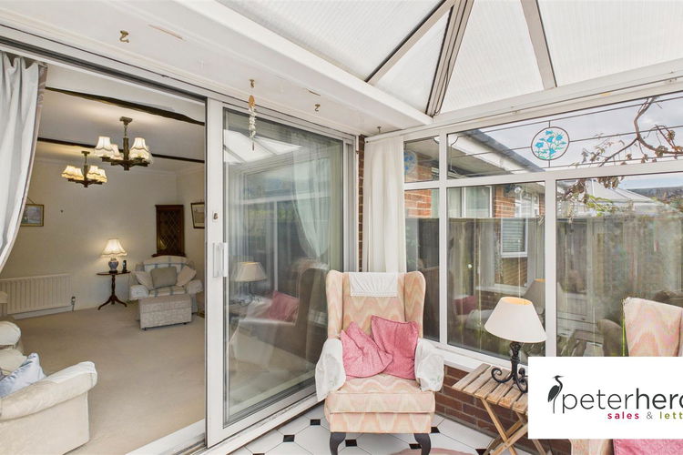 Conservatory - Picture 7 of 31